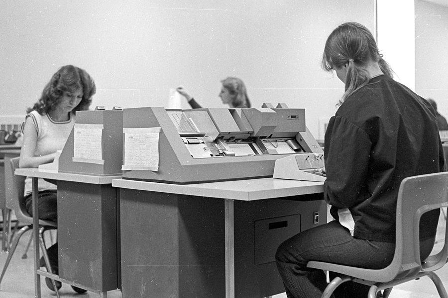 1977-1978-Curr-11.jpg