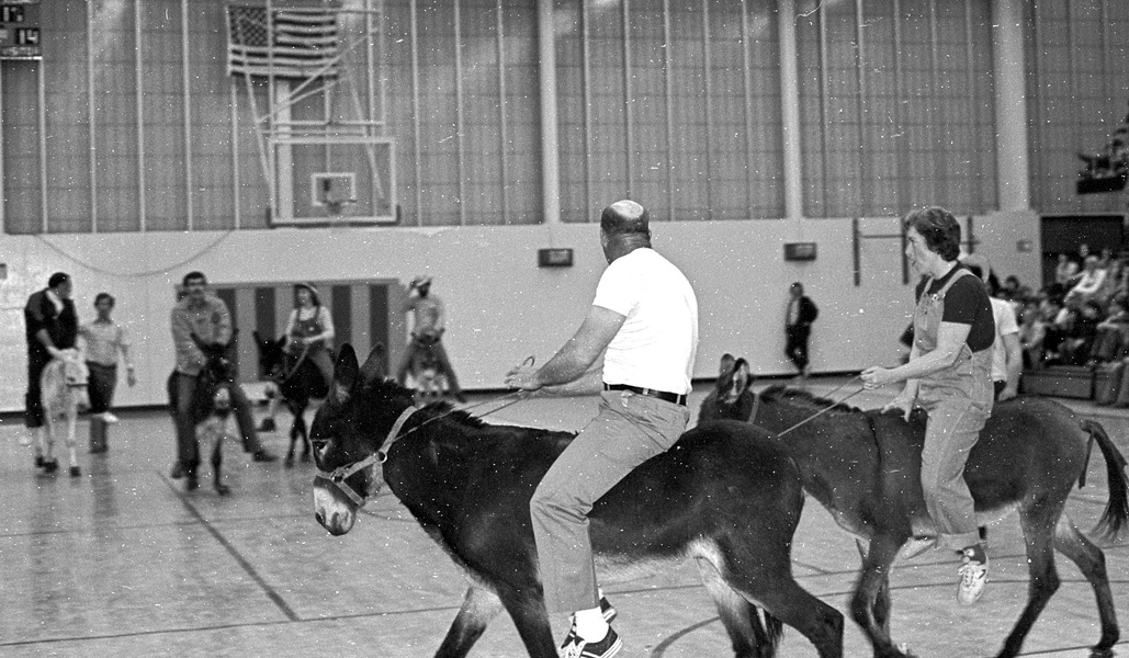 1977-1978-DonkeyBasketball-16.jpg