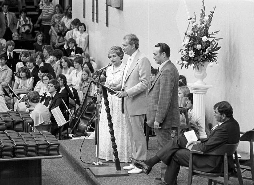 1977-1978-Graduation-40.jpg