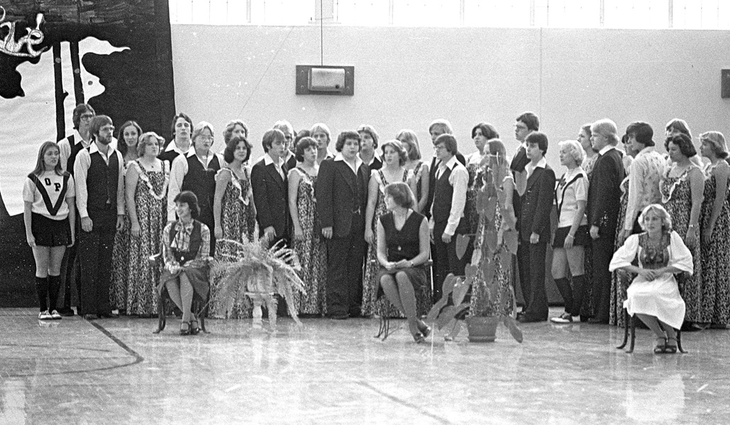 1977-1978-HomecomingAssembly-02.jpg