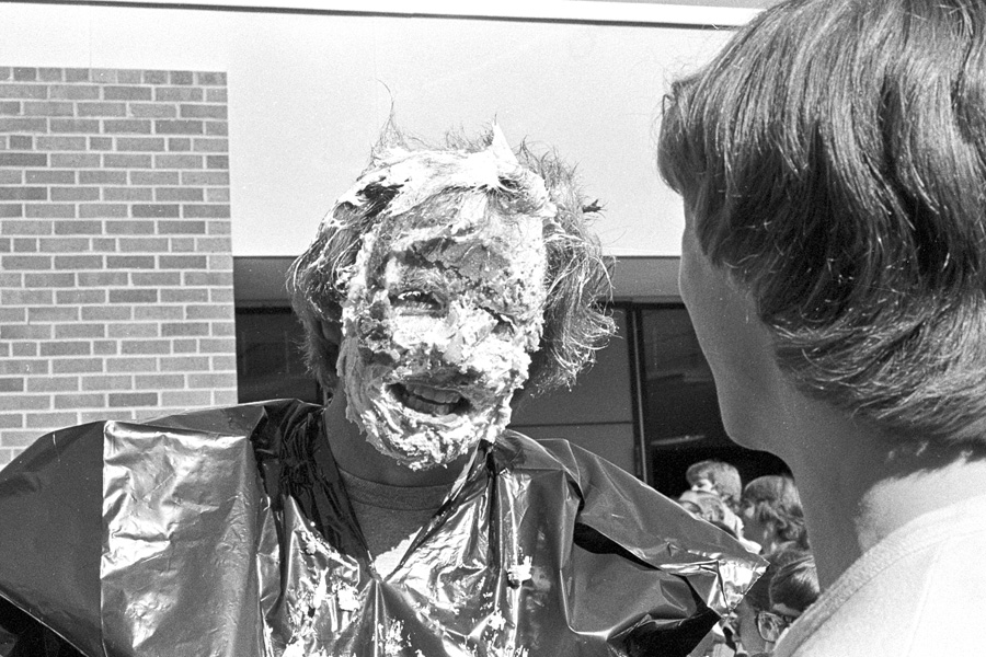 1977-1978-Stuco-PieThrow-01.jpg