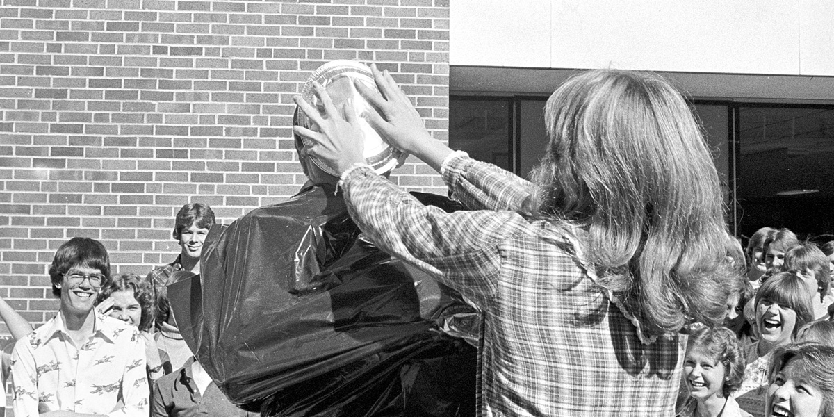 1977-1978-Stuco-PieThrow-03.jpg