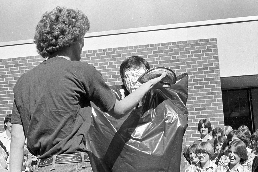 1977-1978-Stuco-PieThrow-05.jpg