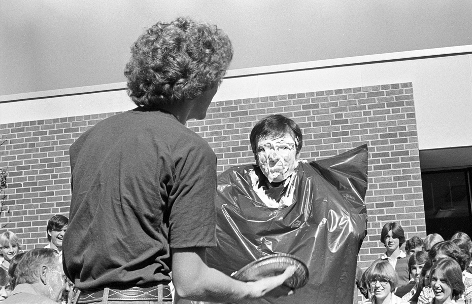 1977-1978-Stuco-PieThrow-06.jpg