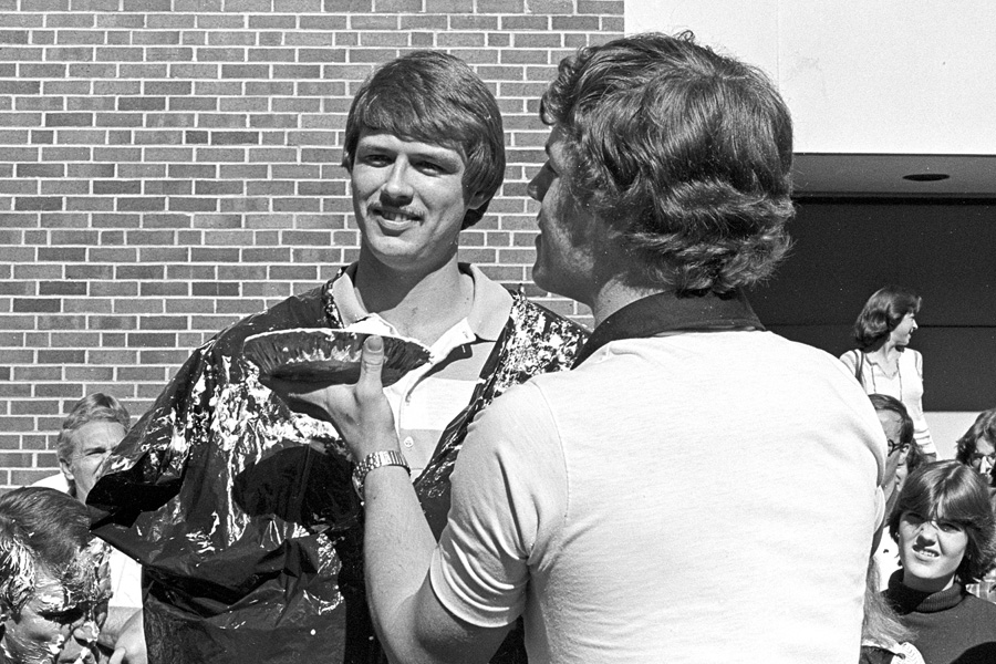1977-1978-Stuco-PieThrow-15.jpg
