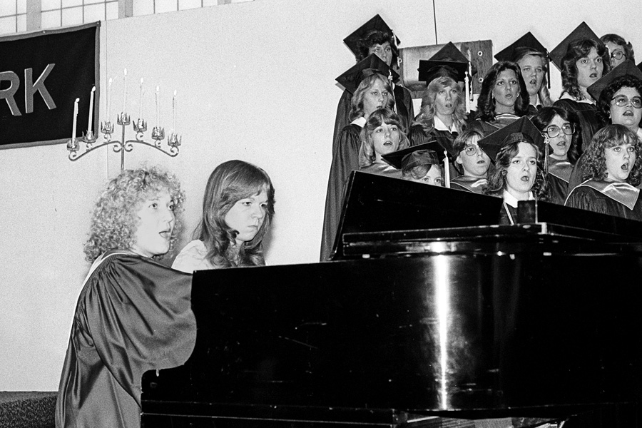 1979-1980-Graduation-49.jpg