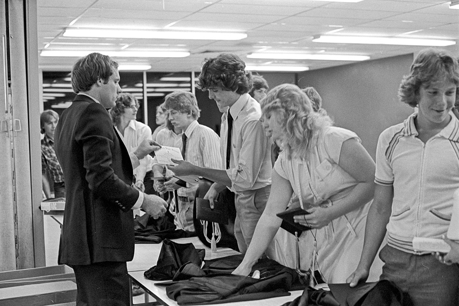 1979-1980-Graduation-61.jpg