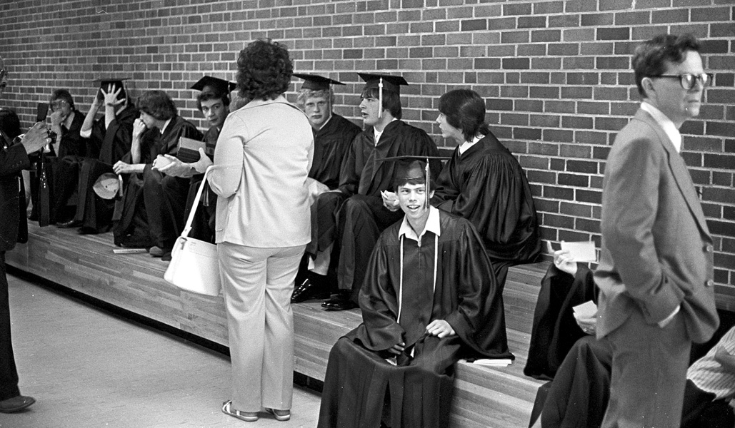 1982-1983-Graduation-02.jpg
