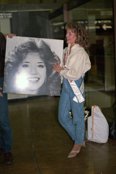 1984-1985-RhondaHoglen-01.jpg