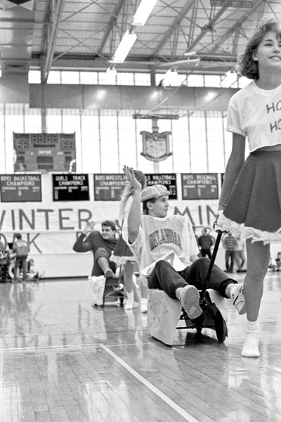 1987-1988-ChristmasAssembly-04.jpg