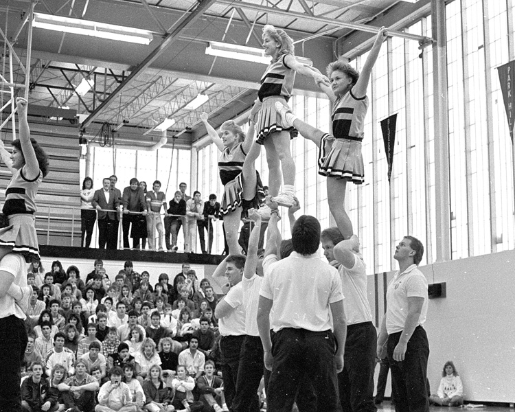 1987-1988-ChristmasAssembly-16.jpg