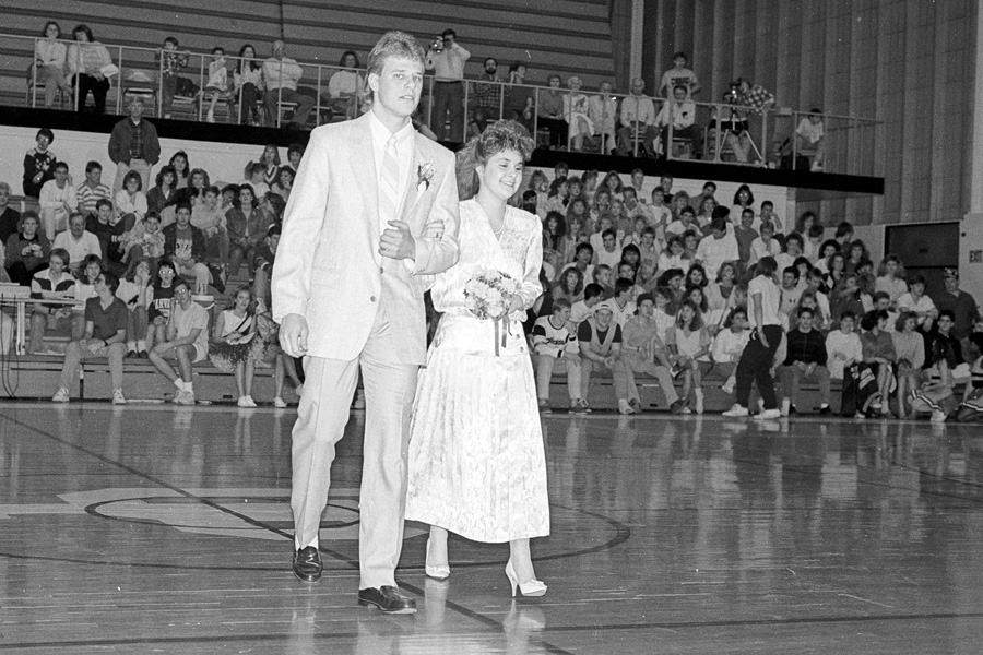 1987-1988-CourtwarmingQueen-16.jpg