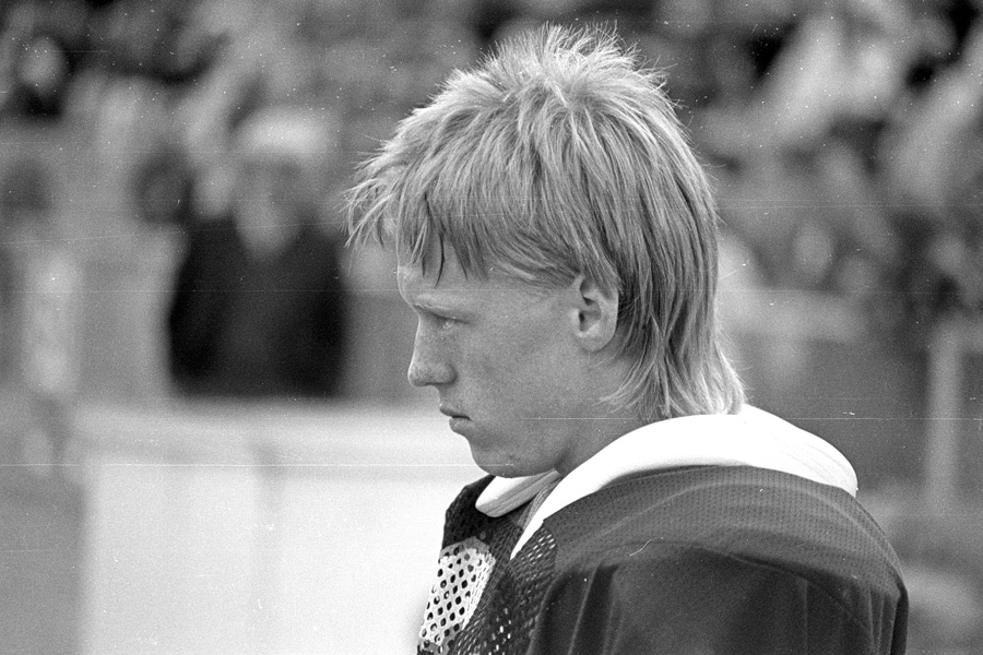 1987-1988-Football-10.jpg