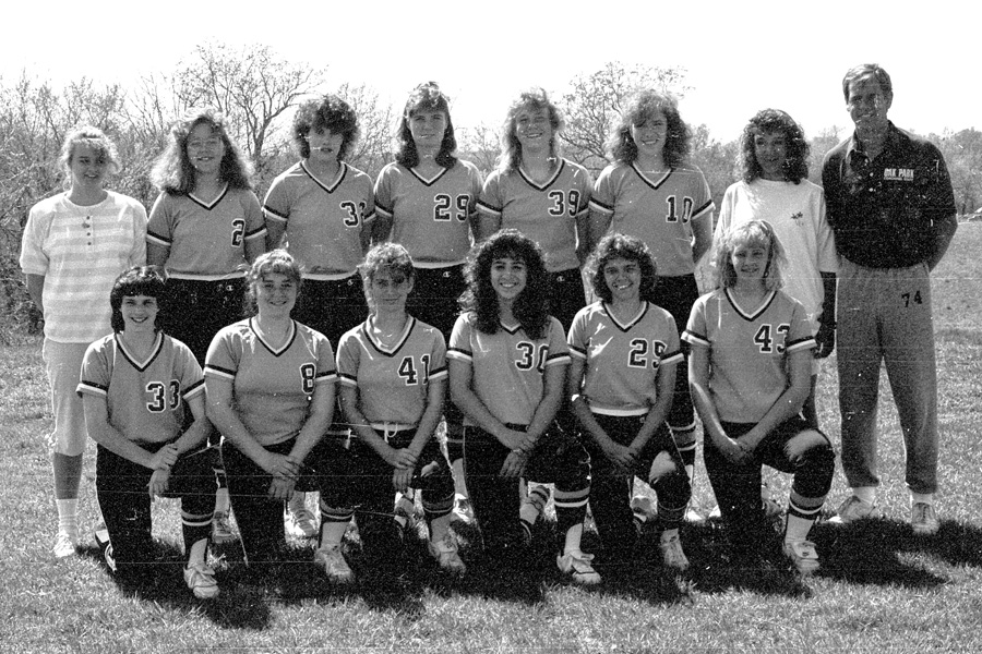 1987-1988-Softball-06.jpg