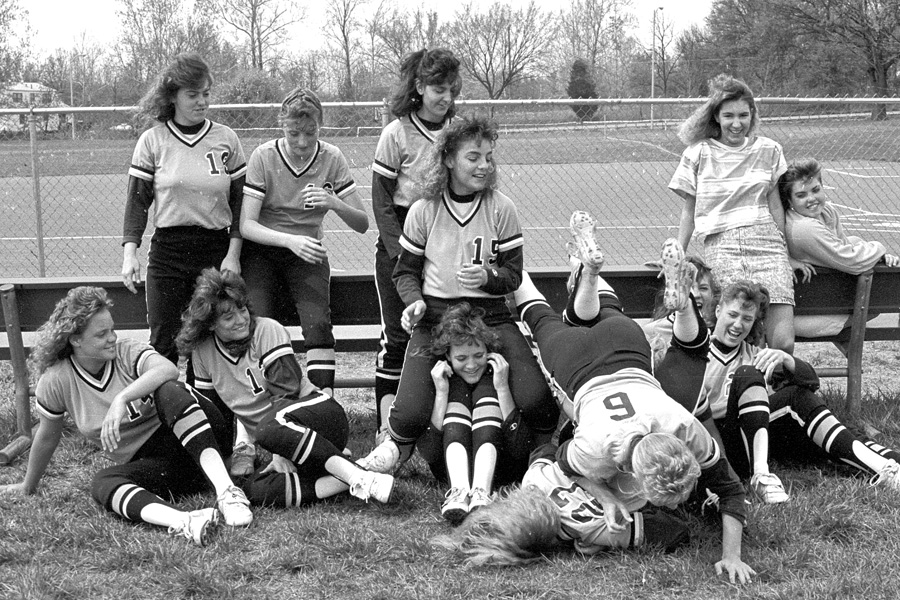 1987-1988-Softball-08.jpg