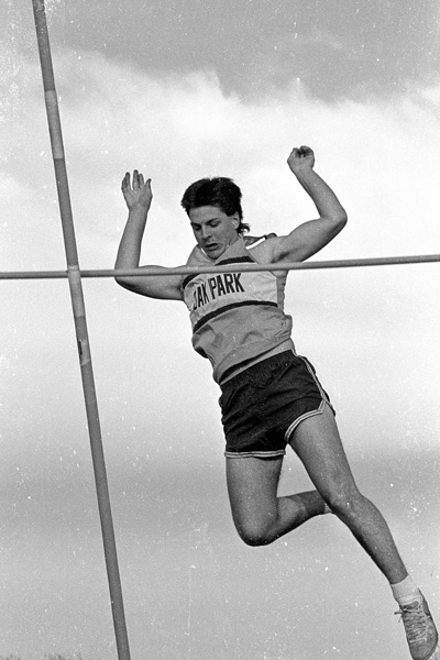 1987-1988-Track-21.jpg