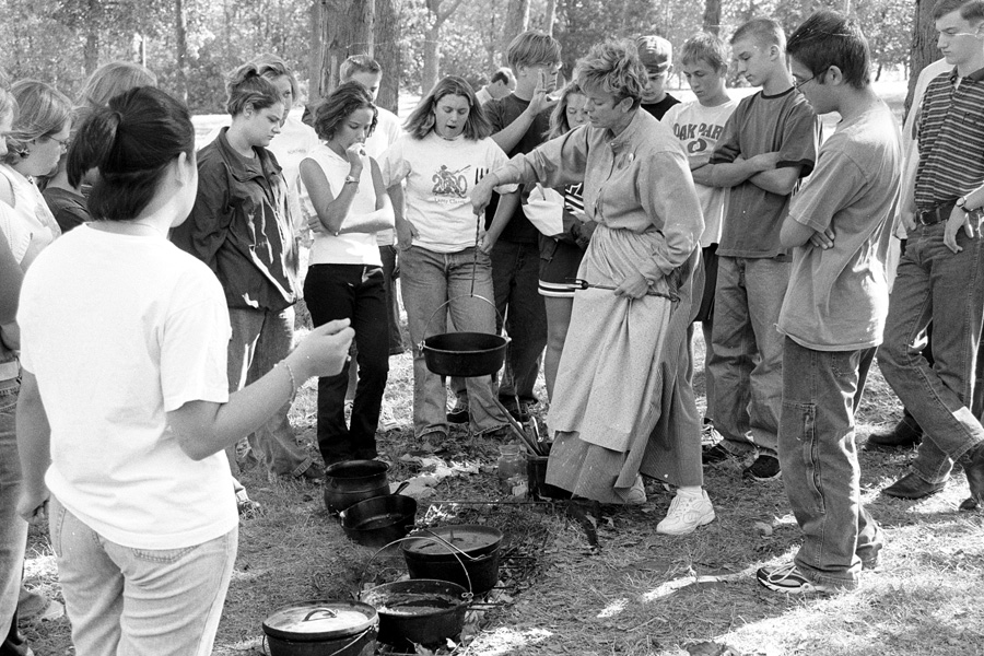 2000-2001-PioneerCooking-02.jpg